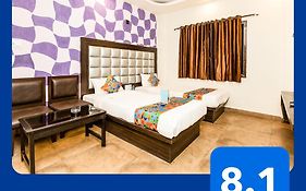Fabhotel De Sivalika - 500M From Belur Math